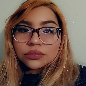 Meet your Posher, Celia